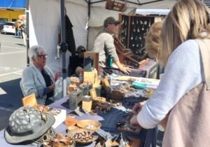 Mike Ward at Nelson's Saturday Market