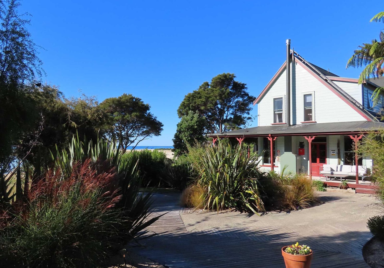 Meadowbank Homestead at Awaroa.
Wilsons Abel Tasman